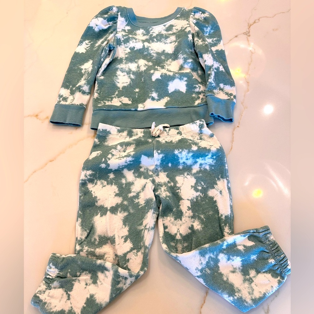 Grayson Mini girls, matching sweatsuit, size 4T